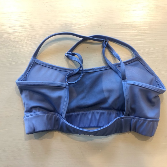 Amazon gym set, barely worn, a gorgeous and unique periwinkle/sapphire shade - Picture 3 of 3